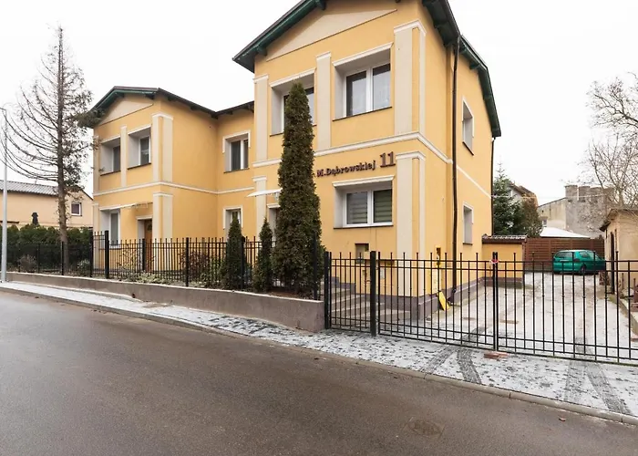 Spacious Apartment Near Wolin National Park By Noclegi Renters